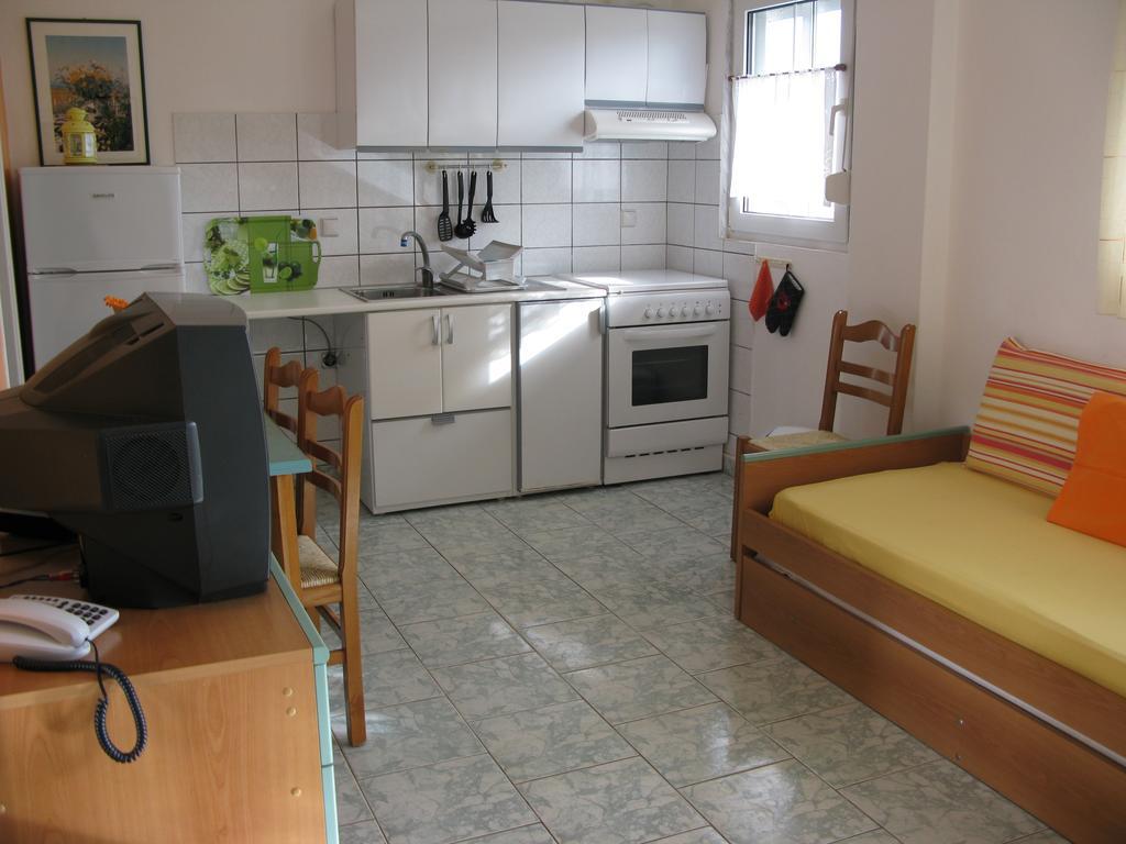 نيا بوتيدايا Seaview Aparthotel المظهر الخارجي الصورة