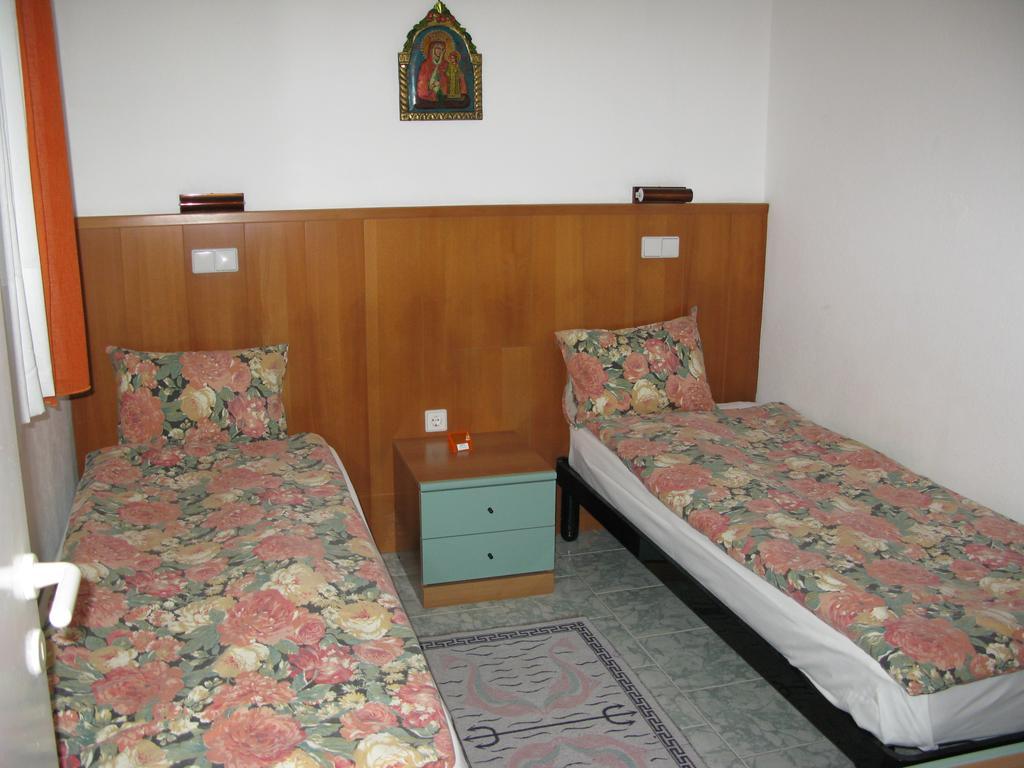 نيا بوتيدايا Seaview Aparthotel الغرفة الصورة
