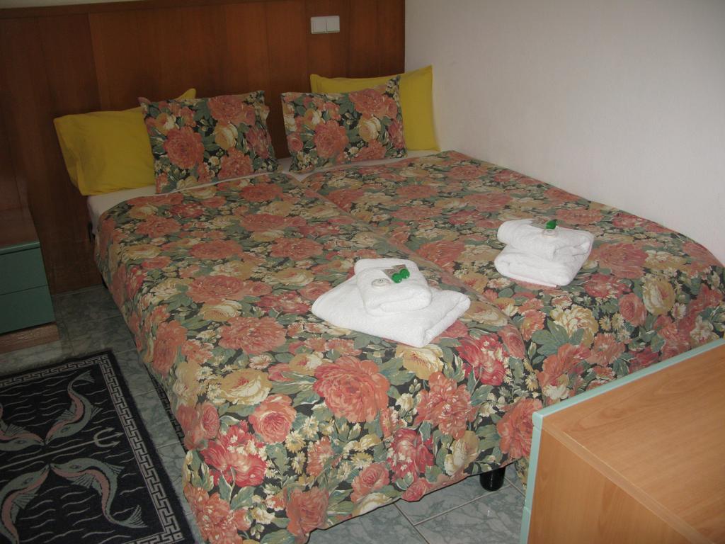 نيا بوتيدايا Seaview Aparthotel الغرفة الصورة